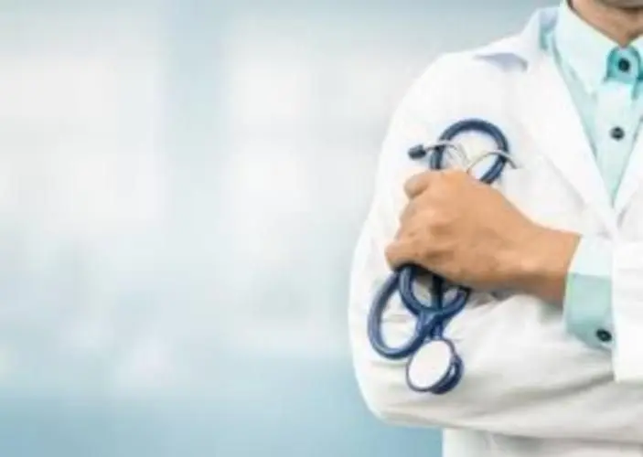 استخدام پزشک عمومی مسلط به خدمات زیبایی در تهران