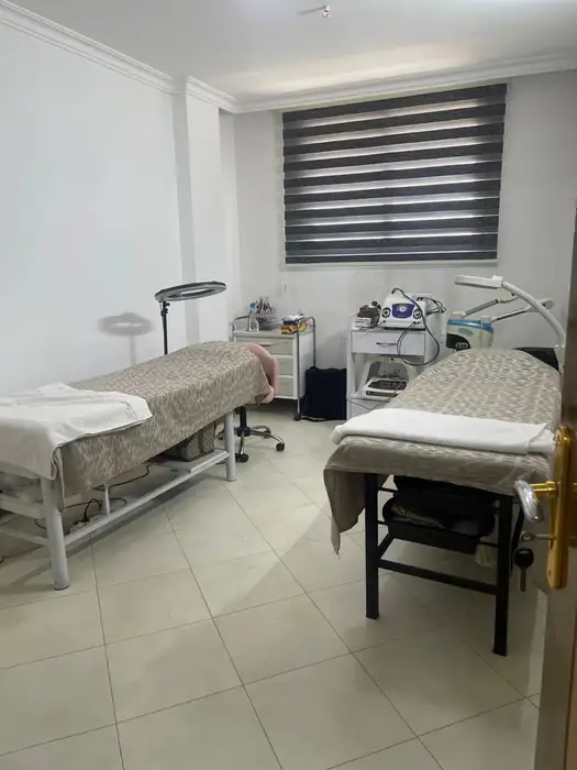 اجاره اتاق 15متری از کلینیک پزشکی محدوده همت آباد در اصفهان