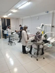 استخدام پذیرش و دستیار دندانپزشک در مشهد