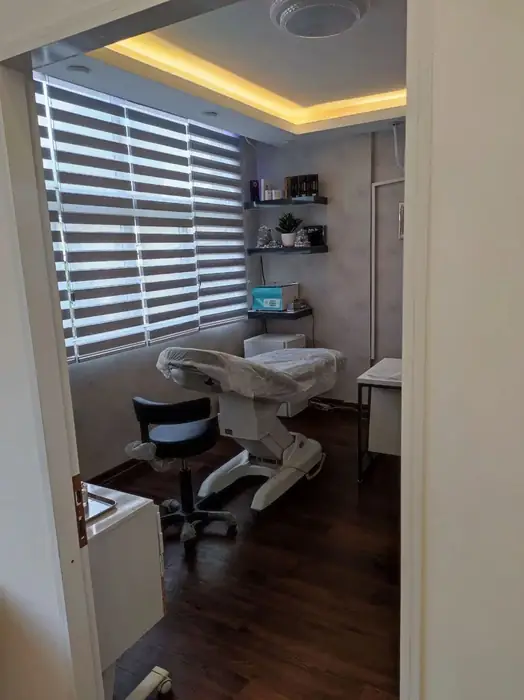 اجاره اتاق فیشیال از کلینیک زیبایی محدوده مرداویج در اصفهان