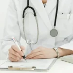 استخدام پزشک جهت کلینیک زیبایی در عمان