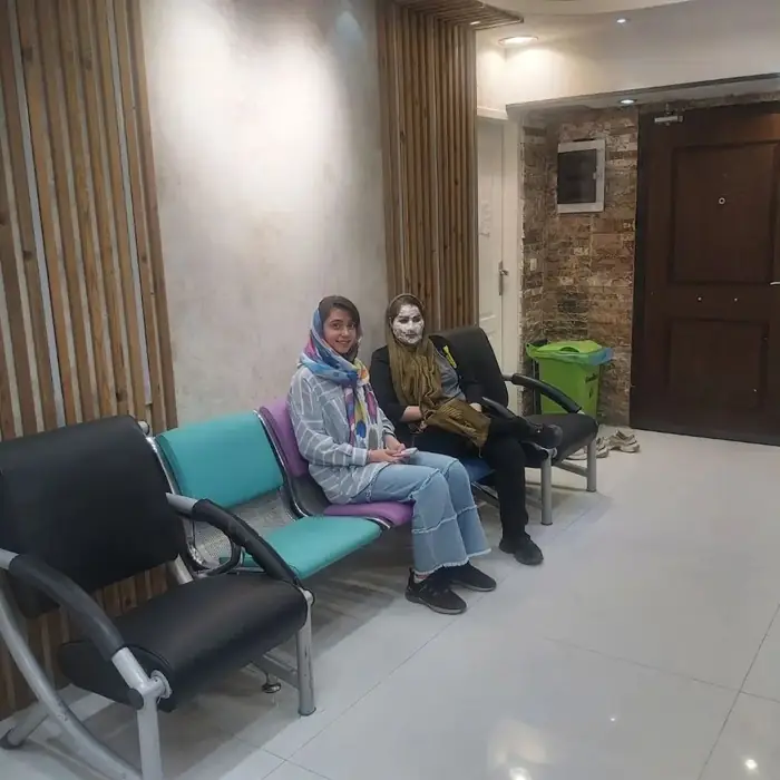 استخدام منشی، اپراتور لیزر و ادمین اینستاگرام جهت کلینیک پوست، مو و زیبایی در اصفهان
