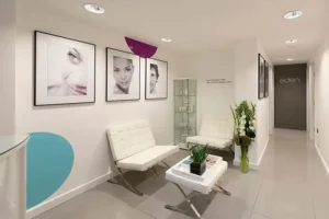استخدام منشی، دستیار پزشک، مدیرداخلی، ادمین و فیشیالیست جهت کلینیک زیبایی در یزد