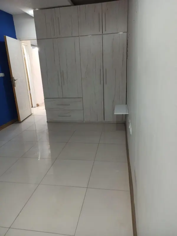 استخدام اپراتور لیزر جهت همکاری در کلینیک زیبایی در اهواز