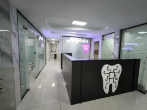 استخدام دستیار دندانپزشک جهت کلینیک دندانپزشکی مینا در تبریز