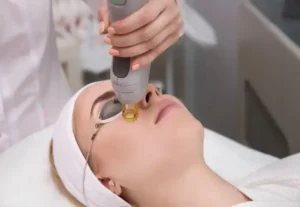 استخدام فوری اپراتور لیزر کندلا جهت کلینیک زیبایی در پرند