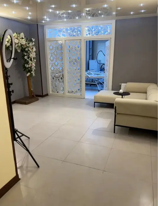 اجاره تخت و اتاق از مطب زیبایی در تخت فولاد اصفهان