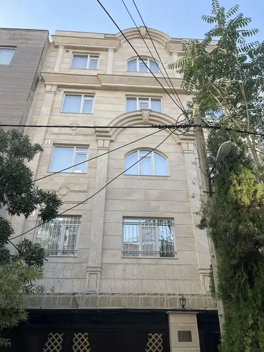 اجاره 90متر مطب بر خیابان خرم در اراک