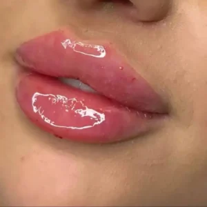 استخدام پزشک جهت کلینیک زیبایی در مشهد
