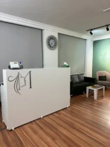 استخدام مسئول پذیرش جهت مطب زیبایی در وکیل آباد مشهد