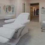 استخدام پزشک عمومی، متخصص پوست و مو و منشی جهت کلینیک در تهران