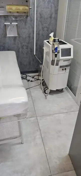 اجاره 3 اتاق لیزر مجهز از مطب زیبایی فعال در میرداماد تهران