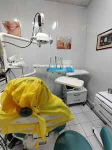 استخدام دستیار و منشی دندانپزشکی با تجربه جهت مطب در گوهردشت کرج