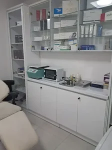 استخدام پزشک مسلط به امور زیبایی جهت کلینیک در تهران