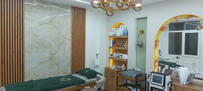 استخدام فیشیال کار جهت مرکز لیزر و زیبایی در اراک