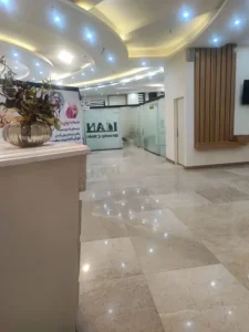 استخدام پزشک عمومی جهت مطب زیبایی و لیزر دارای پروانه کرج