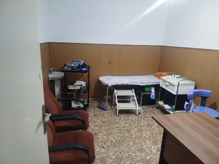 اجاره یک اتاق از مطب به صورت شیفتی جنب داروخانه شبانه روزی در پونک تهران
