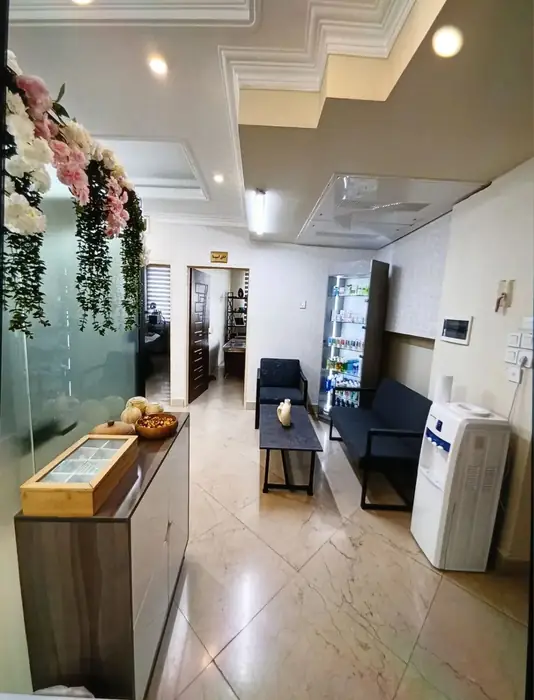 استخدام منشی و اپراتور لیزر جهت کلینیک زیبایی در تهران