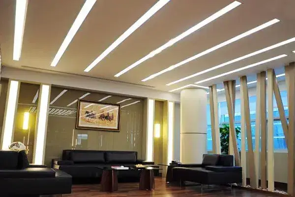 استخدام فیشیال کار حرفه ای جهت کلینیک زیبایی در قائم‌شهر استان مازندران