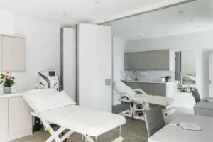 استخدام کارشناس فروش و منشی جهت کلینیک زیبایی در سعادت آباد تهران