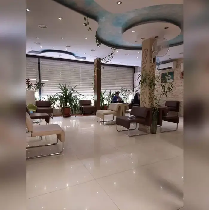 استخدام نیروی پذیرش جهت کلینیک دندانپزشکی در خیابان توحید تهران