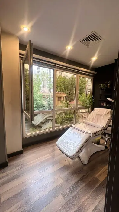 اجاره اتاق 12متری از مطب واقع در فرمانیه تهران
