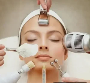 استخدام پزشک متخصص جهت کلینیک زیبایی در کرمان