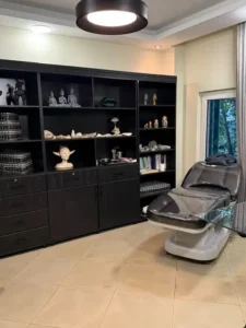 استخدام دستیار پزشک زیبایی جهت مطب واقع در منطقه پارک‌وی تهران