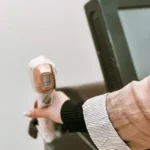 استخدام اپراتور لیزر و منشی خانم جهت کلینیک زیبایی در زنجان