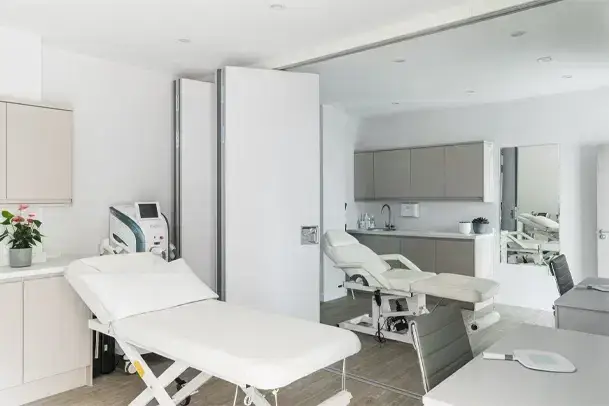 استخدام مدیر داخلی و منشی جهت کلینیک زیبایی در عفیف آباد شیراز