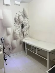 اجاره اتاق از مطب پوست و زنان در خیابان کوثر مشهد