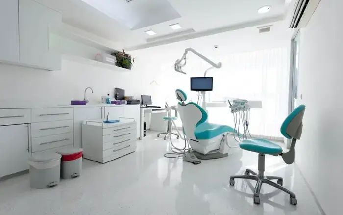 استخدام منشی و دستیار دندانپزشک جهت مطب در کاشان