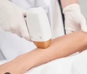 استخدام اپراتور لیزر و ادمین جهت کلینیک زیبایی در اصفهان