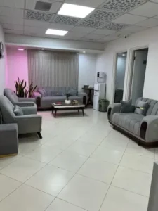 استخدام پزشک عمومی خانم مسلط به امور زیبایی جهت کلینیک در تهرانپارس تهران