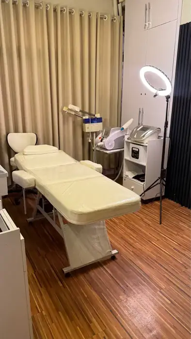 اجاره اتاق از مطب زیبایی در سعادت آباد تهران