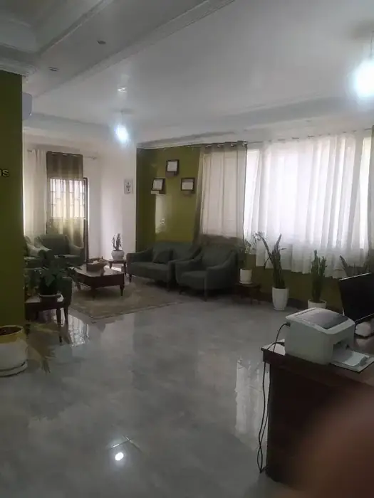 رهن کامل مطب از ساختمان پزشکان در خیابان توحید زاهدان
