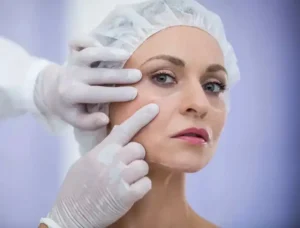 پزشک زیبایی آقا هستم مسلط به امور زیبایی جویای کار در کلینیک های معتبر بندرعباس