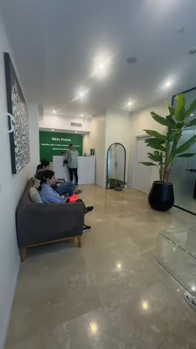 استخدام مسئول پذیرش جهت کلینیک پتوس در پاسداران تهران