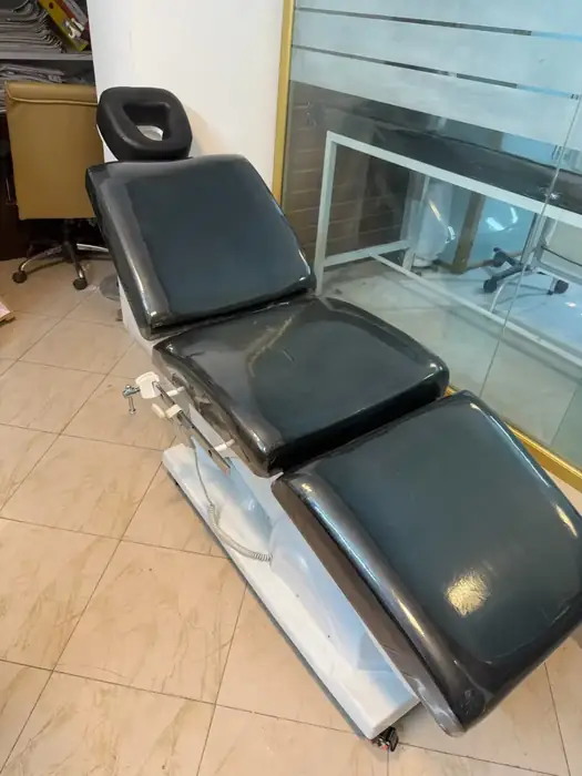 فروش وسایل کلینیک زیبایی در فارغ التحصیلان مشهد