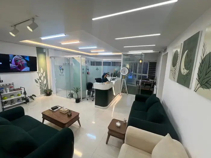 استخدام اپراتور لیزر جهت مجموعه زیبایی در مشهد