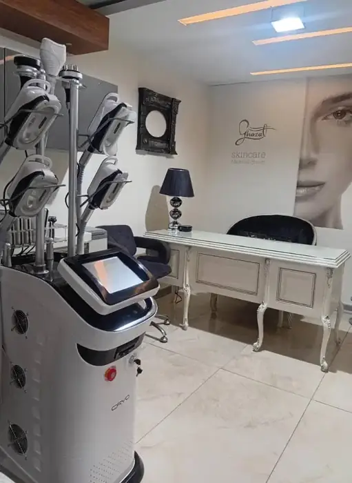استخدام منشی جهت کلینیک زیبایی در شهرک راه آهن تهران