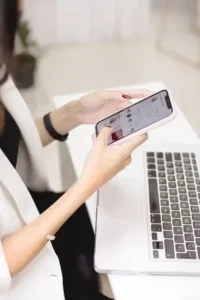 استخدام ادمین حضوری جهت کلینیک زیبایی در بندرعباس