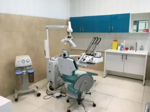 استخدام مسئول پذیرش و دستیار دندانپزشک در شیراز