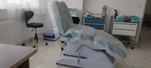 استخدام منشی و اپراتور لیزر جهت مطب پوست و مو در سنندج