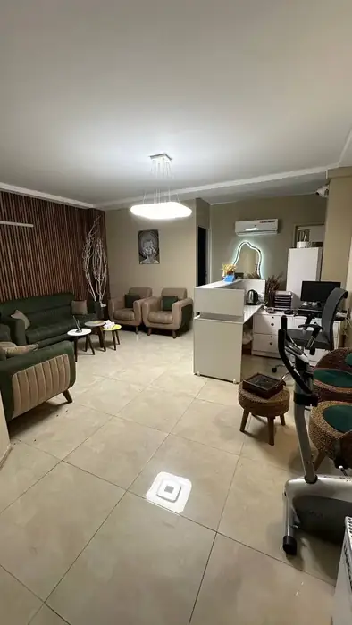 استخدام پزشک عمومی مسلط به انواع تزریقات زیبایی جهت مجموعه زیبایی در توحید تهران