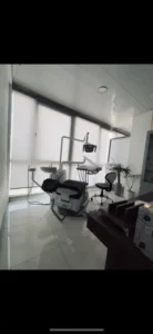استخدام دندانپزشک عمومی به عنوان مسئول فنی دارای پروانه هشتگرد