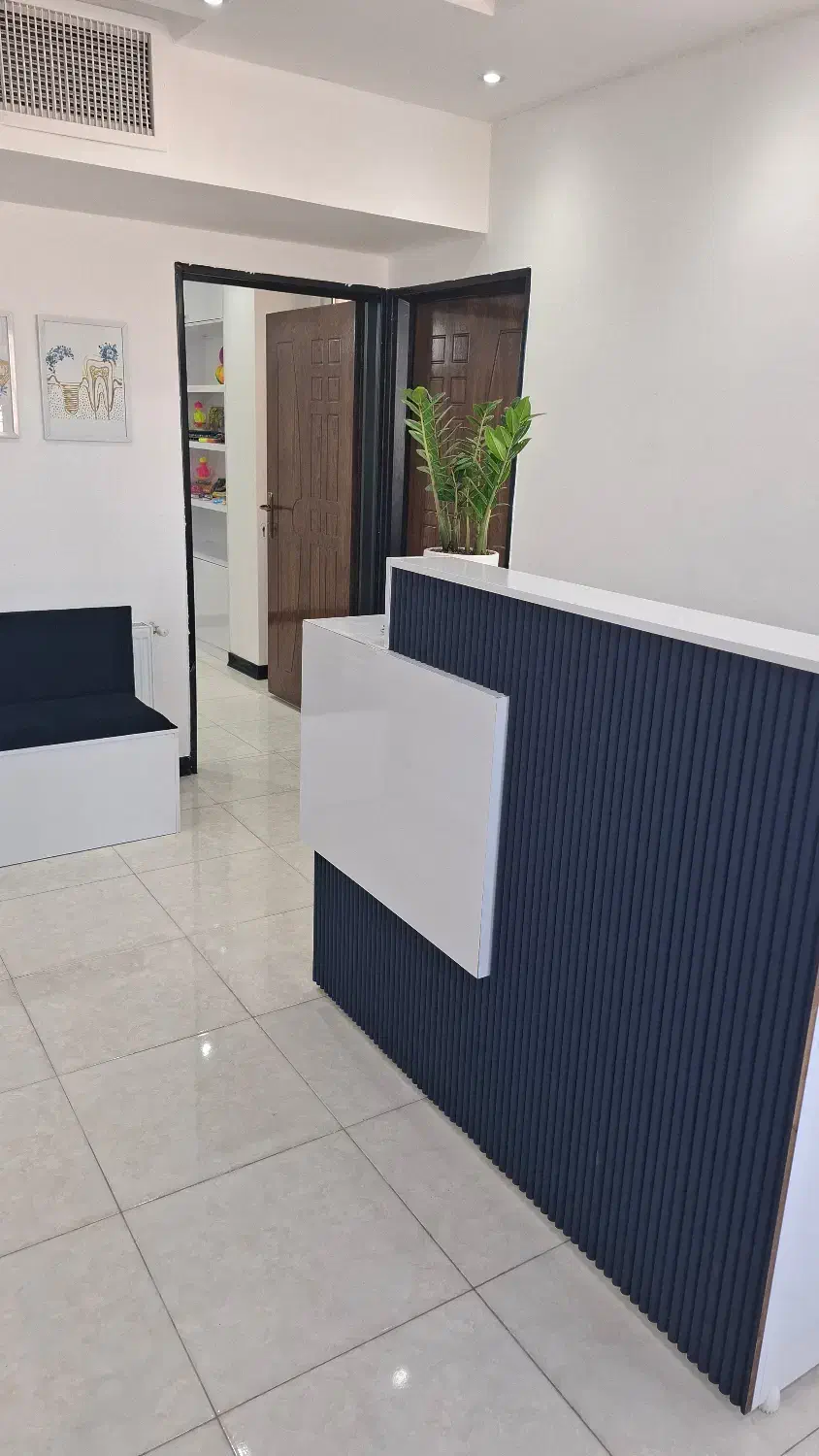 استخدام مسئول پذیرش و دستیار دندانپزشک جهت کلینیک در فلاورجان اصفهان