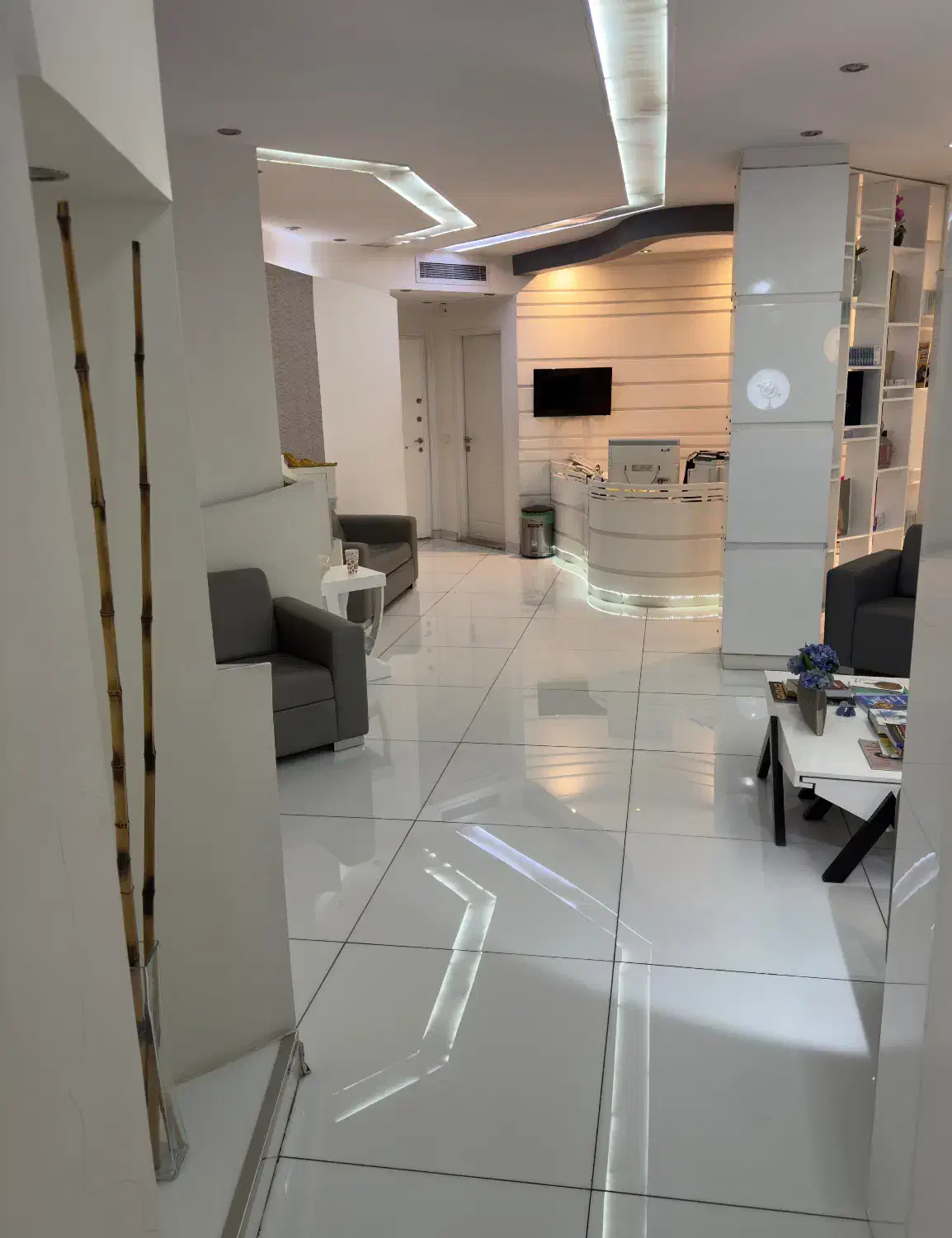 استخدام منشی و دستیار دندانپزشک جهت مطب در جردن تهران