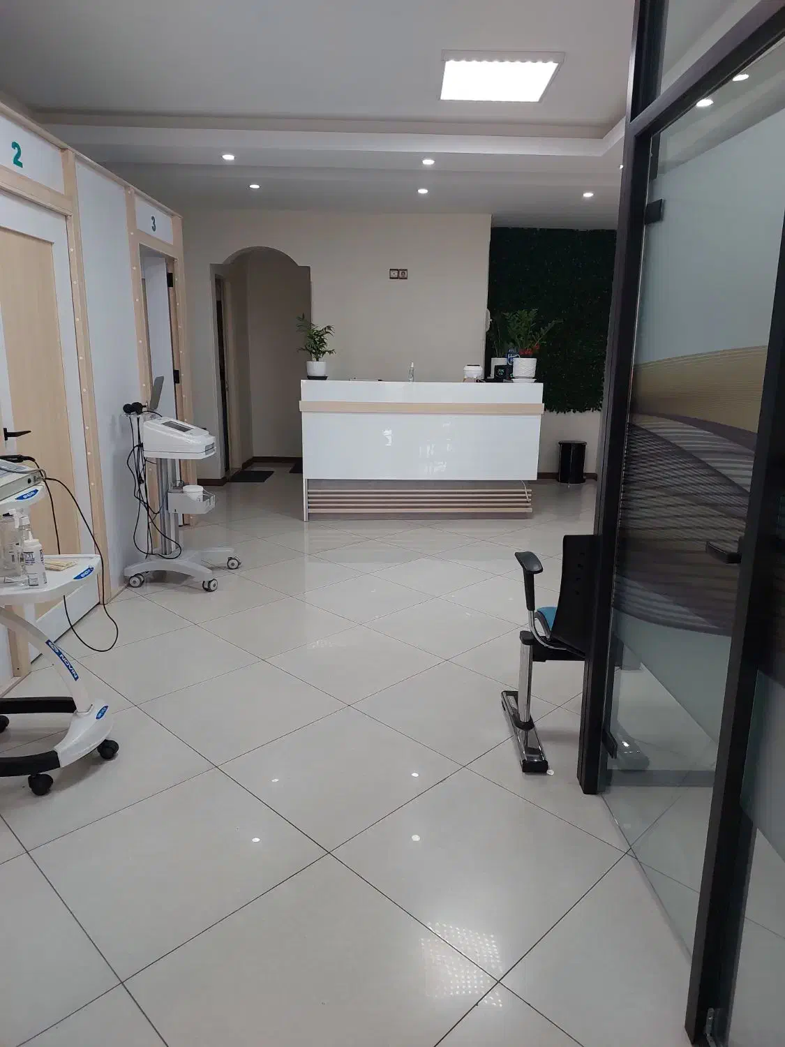 استخدام منشی و دستیار جهت کلینیک فیزیوتراپی در جنت آباد تهران