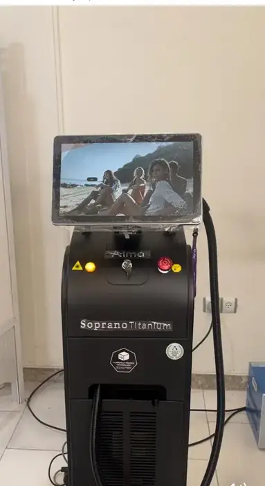 استخدام اپراتور لیزر جهت کلینیک زیبایی واقع در قدوسی غربی شیراز